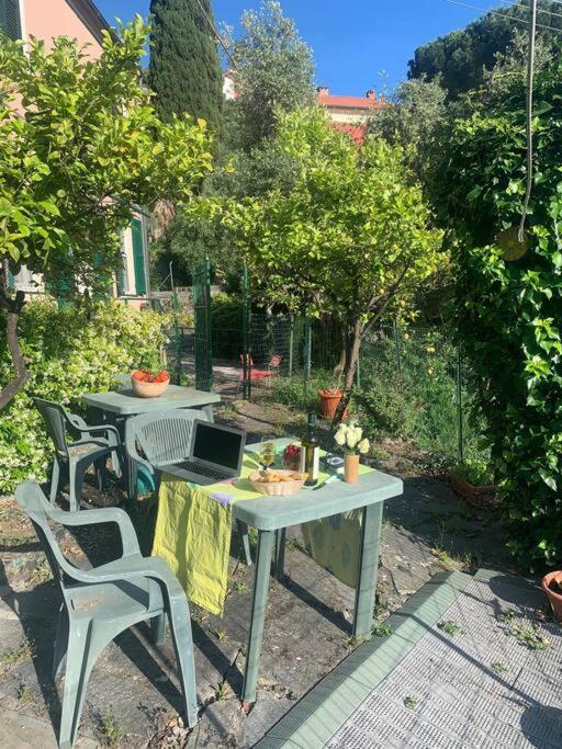 Cozy Beach House With Nice Garden, Basic Feel Apartamento Bonassola Exterior foto